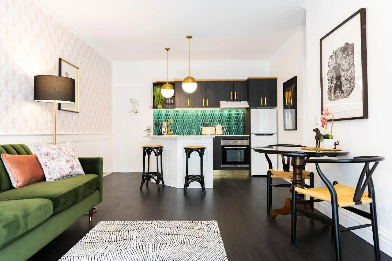 Noir-Luxe In Port Douglas, Newly Renovated May 2023 Apartment